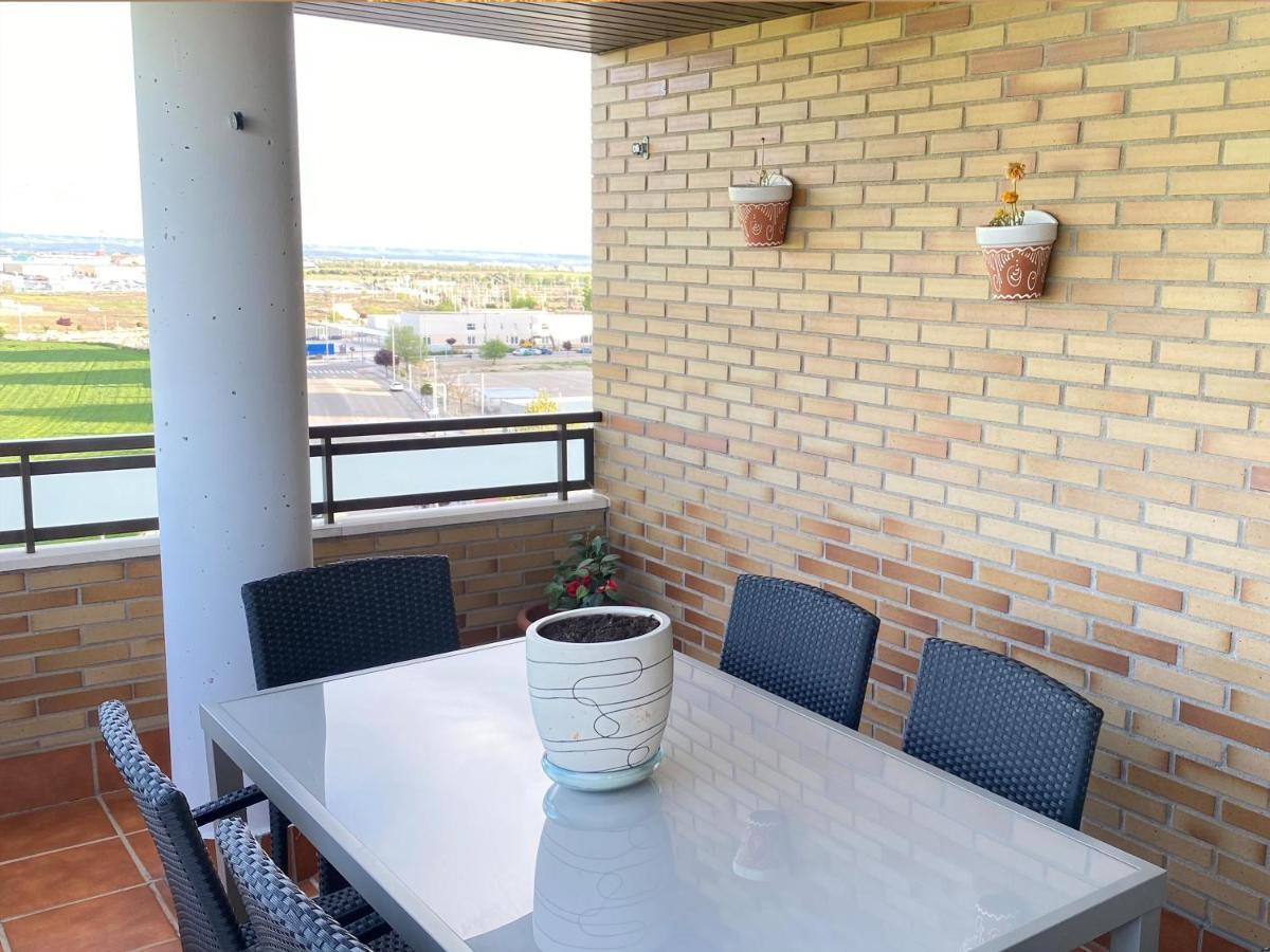 Ferienwohnung Aires De Toledo-Parque Warner Y Madrid En Familia Exterior foto