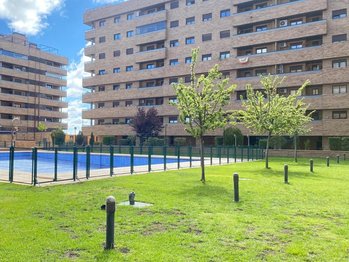 Ferienwohnung Aires De Toledo-Parque Warner Y Madrid En Familia Exterior foto