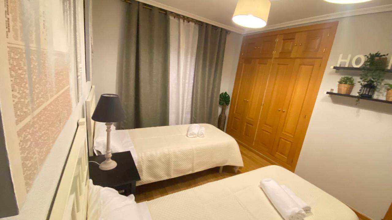 Ferienwohnung Aires De Toledo-Parque Warner Y Madrid En Familia Exterior foto