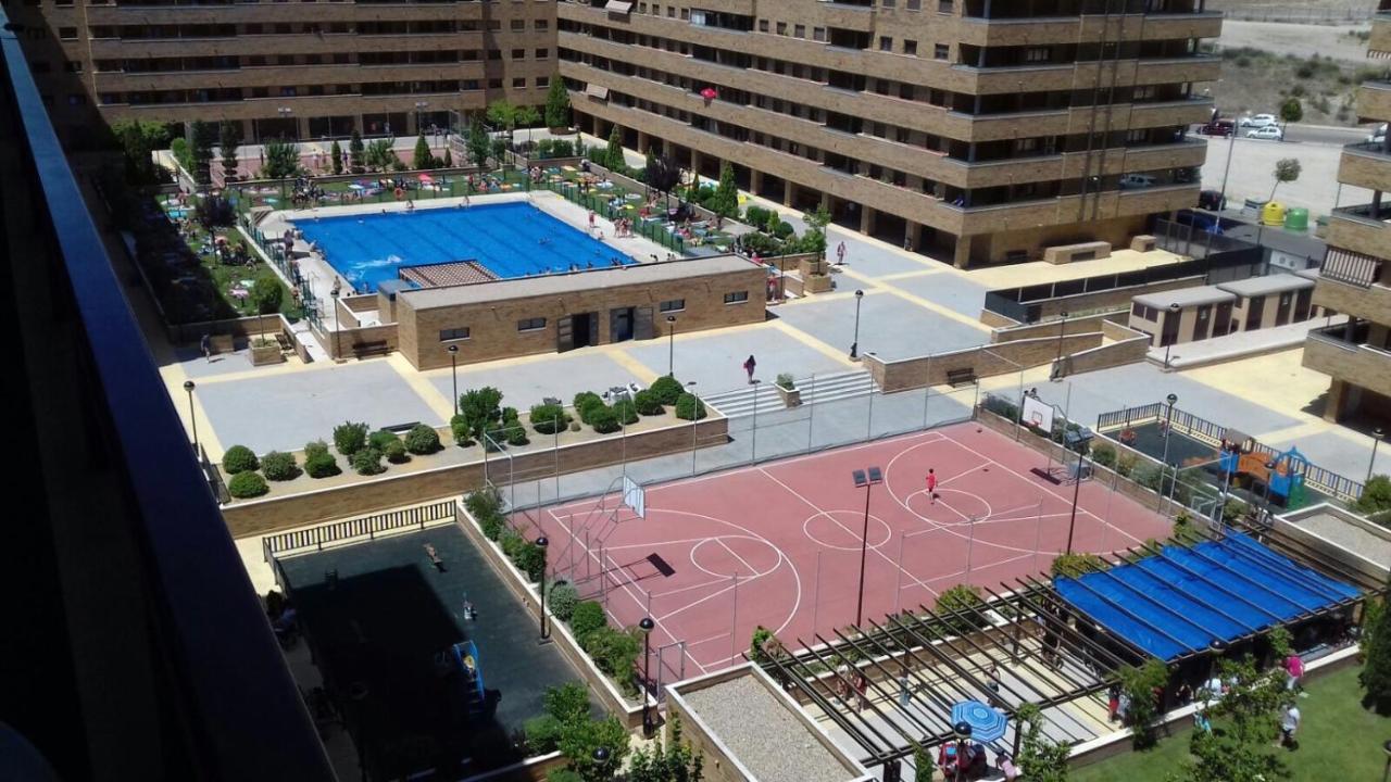 Ferienwohnung Aires De Toledo-Parque Warner Y Madrid En Familia Exterior foto